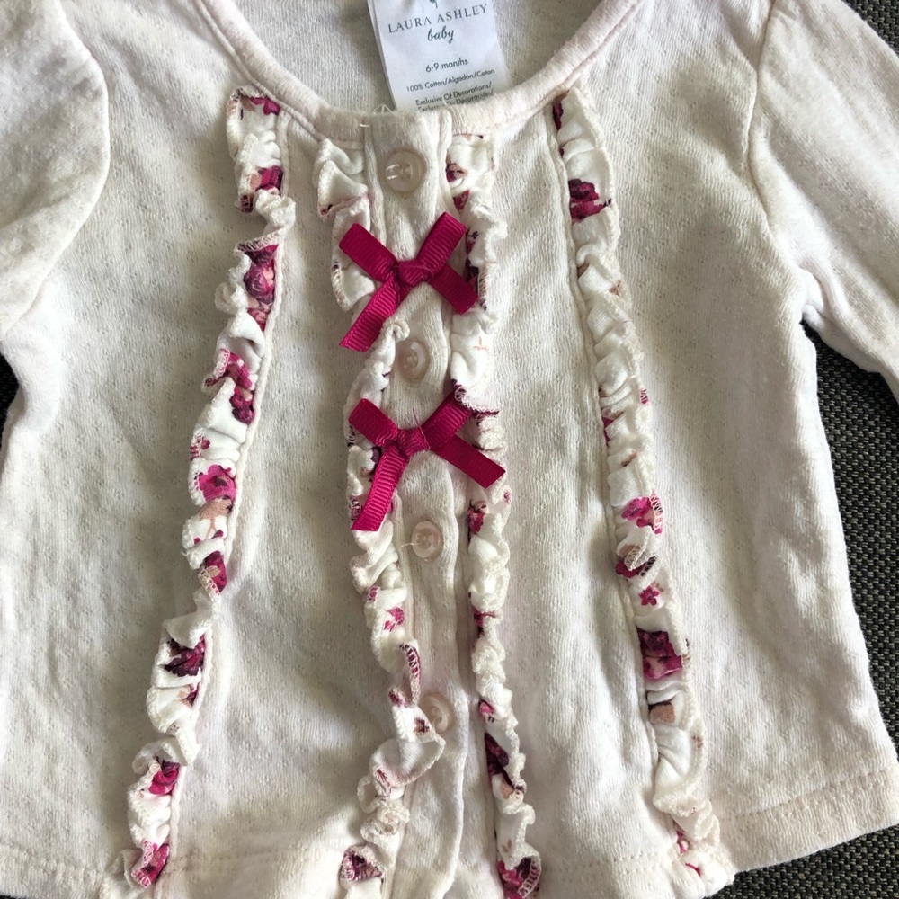 Laura Ashley cotton floral baby cardigan & pants set size 6-9 months (0) - Picture 4 of 6